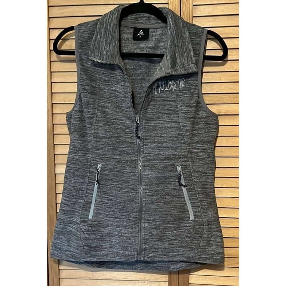 Fleece Ladie's Vest/Yellowstone Tourist SZ M Gray and in AMAZING EUC